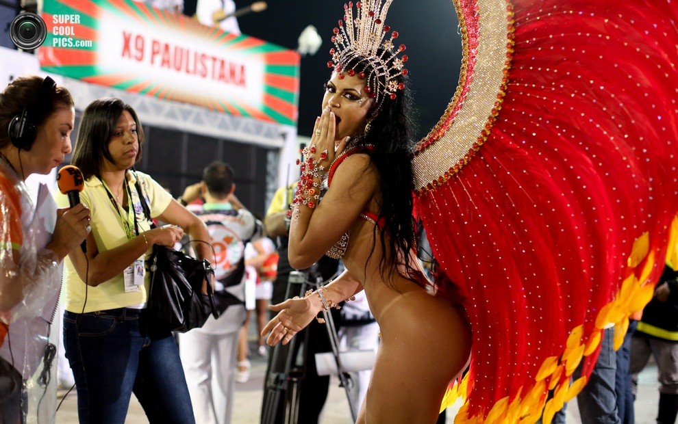 Бразильский карнавал:
 Буйство красок, самбы и шикарных девушек