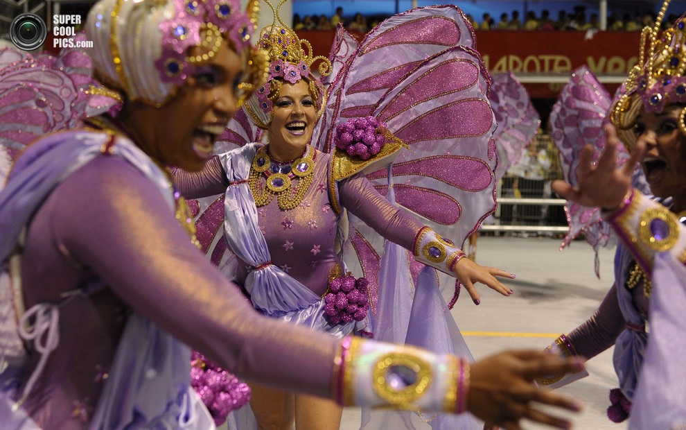 Бразильский карнавал: 
Буйство красок, самбы и шикарных девушек